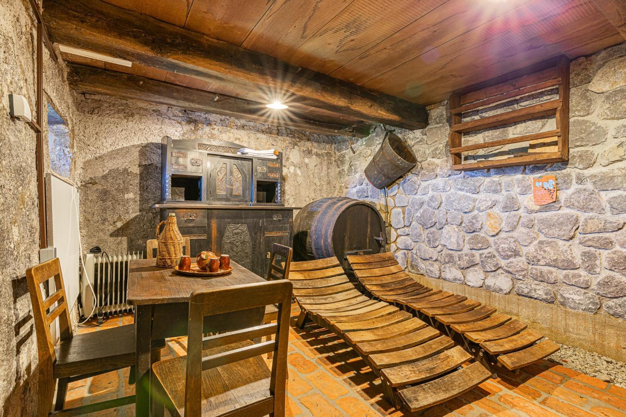 Vineyard Cottage Skatlar Otocec Bagian luar foto